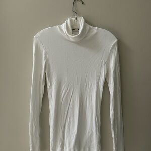 Splendid White Turtleneck